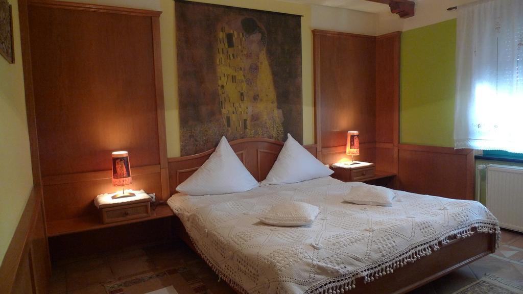 Gosciniec Stara Kuznia Hotel Debska Kuznia Værelse billede