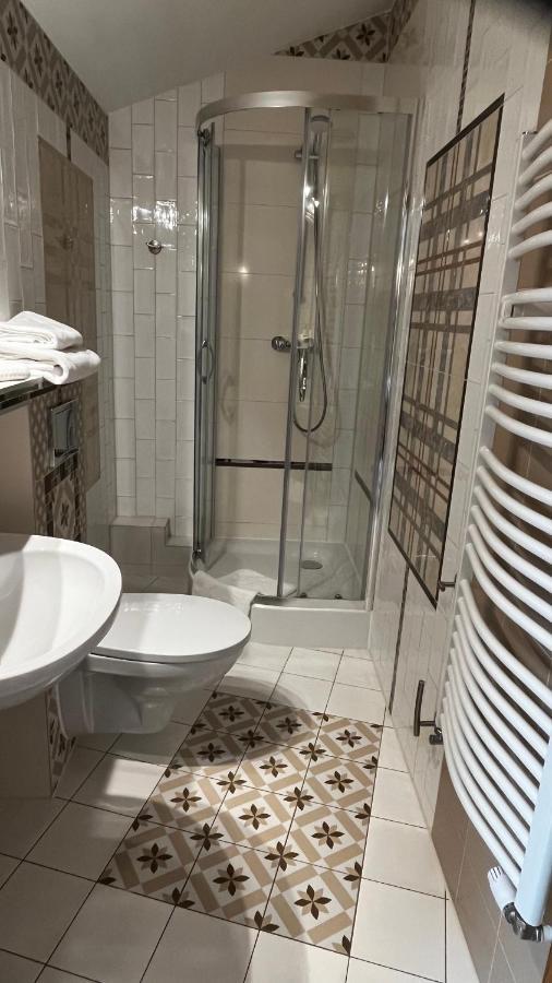 Gosciniec Stara Kuznia Hotel Debska Kuznia Eksteriør billede