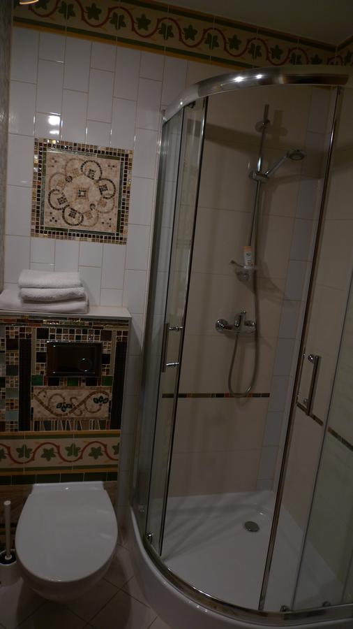 Gosciniec Stara Kuznia Hotel Debska Kuznia Eksteriør billede